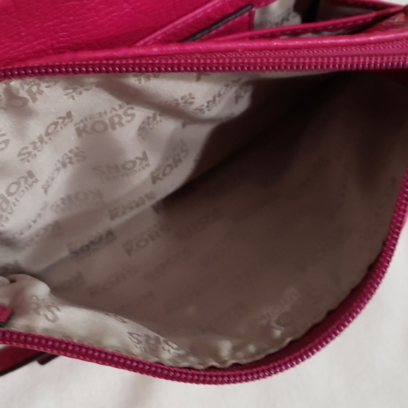 Michael Kors Pink Crossbody - Picture 7 of 8
